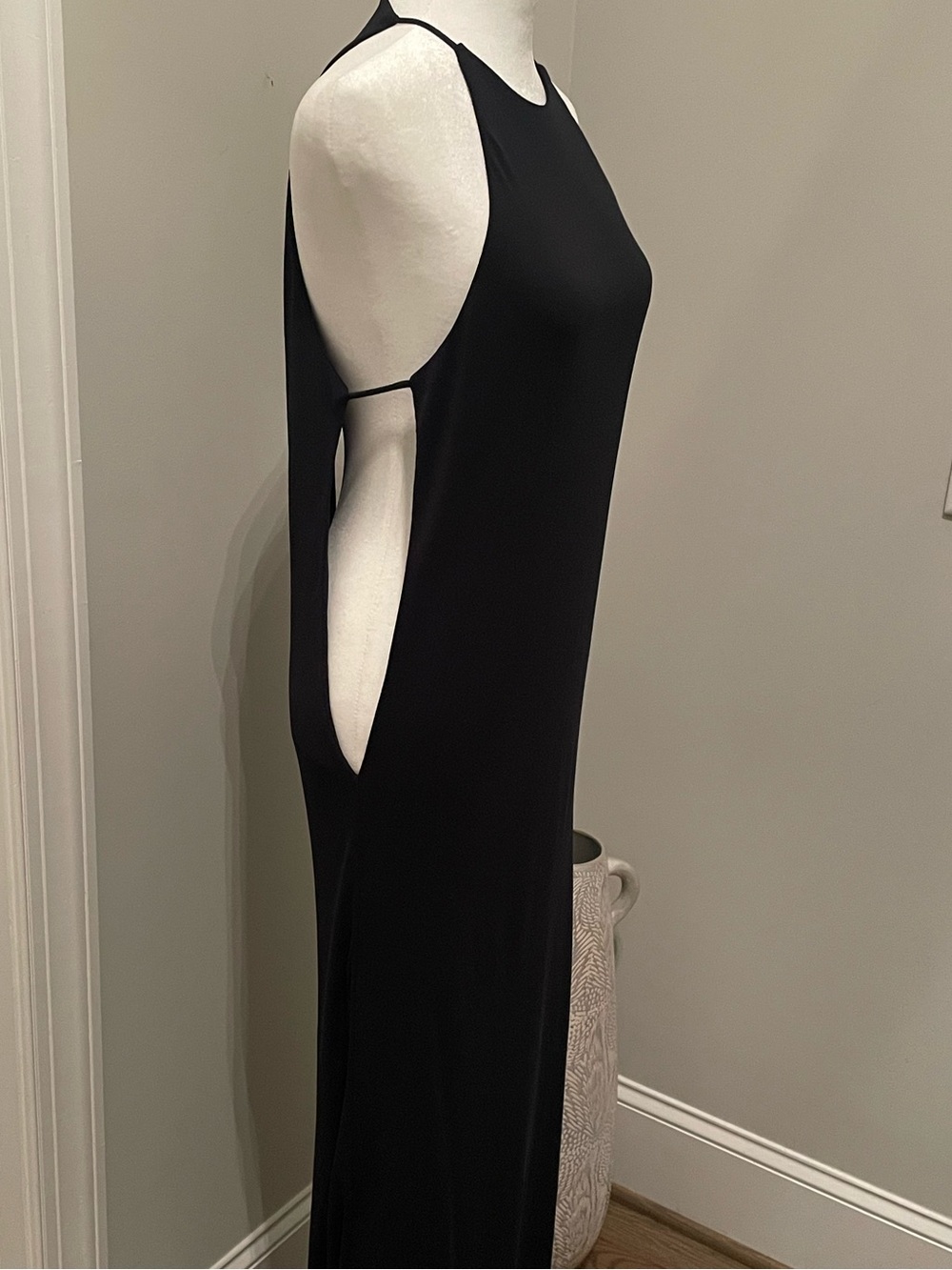 KHY Women's Black Keyhole Gown - Picture 3 of 10